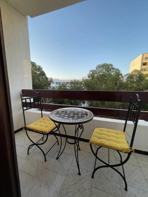 Beautiful 3-Bedroom Apt In The Heart Of טנג'יר מראה חיצוני תמונה